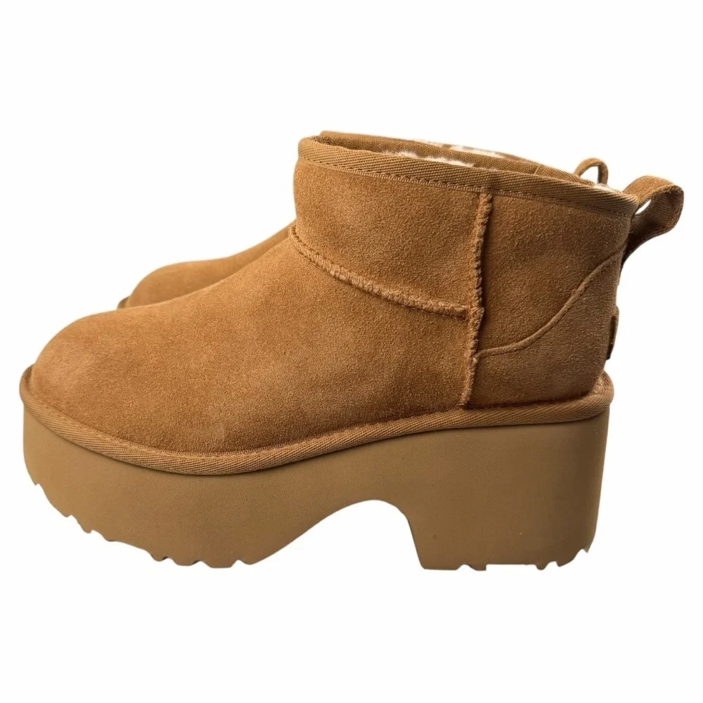 NWT UGG Women’s Classic Ultra Mini Platform Boots Chestnut Size 7